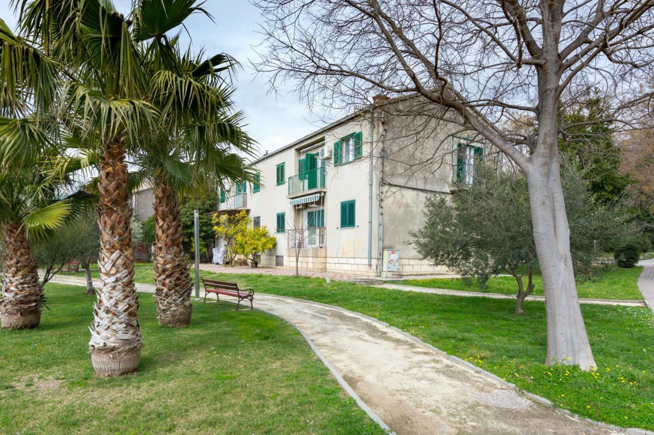 Apartment Park Kaštela Екстериор снимка